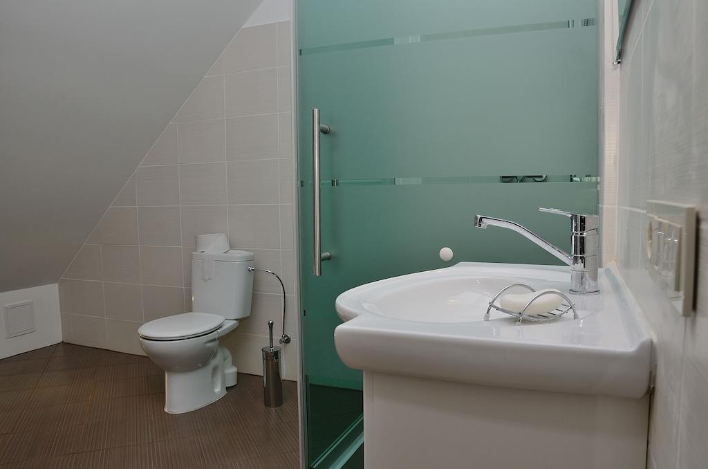 Dzukijos Uoga Guest House Virsurodukis Ruang foto